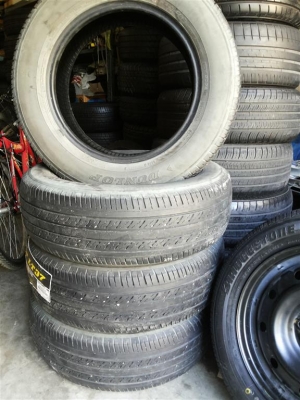 ยางถอดจากวีโก้ dunlop 215 65 16 เส้น 2500 บาท
