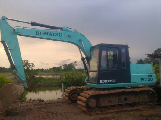 ขาย Komatsu PC 100 รุ่น 3