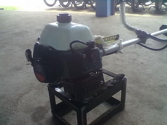 เครื่องตัดญ้าของไหม่ราคาถูกๆ เครื่องรุ่น CG411 ตัวนี้แรงกำลังดี