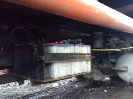 ขายรถเทรลเลอร์บรรทุกแบ็คโฮ