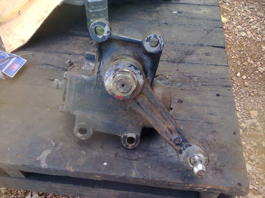 กระปุ๊กพวงมาลัยhino km 117