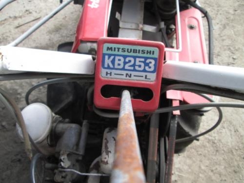 รถเกี่ยวข้าวเดินตาม รหัสสินค้า :13001386 MITSUBISHI www.nihonmono.com