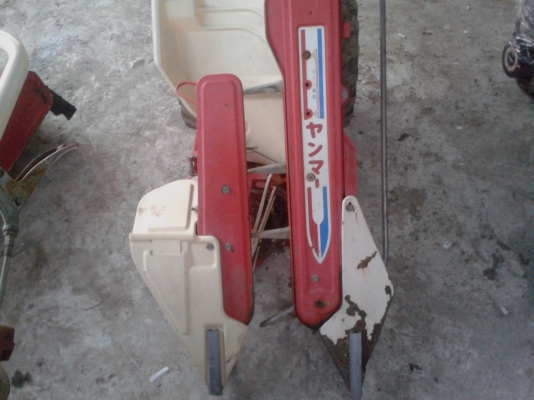 รถเกี่ยวข้าวเดินตาม รหัสสินค้า :13001392 YANMAR www.nihonmono.com