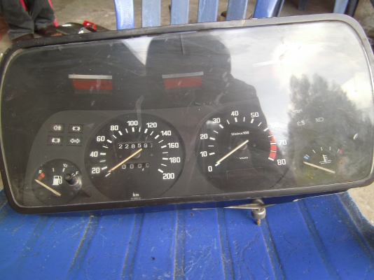 ไมล์ BMW E21