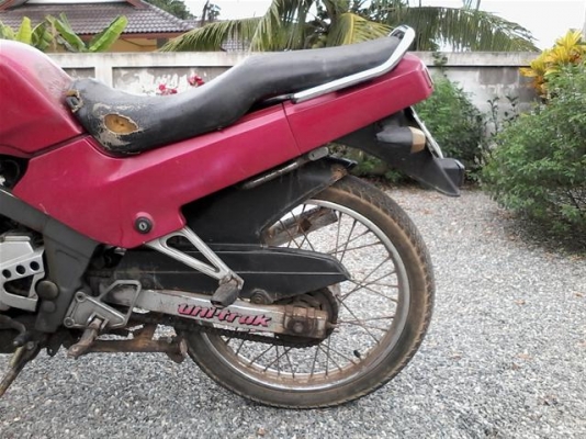 ขายคาวาซากิวิคเตอร์ท้ายแบนเล่มทะเบียน(กำลังตามชุดโอน)เครื่องพอใช้ ขาย 5900 บาท