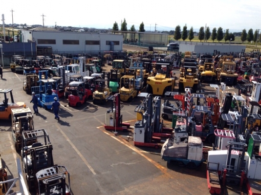 ** ด่วน ด่วน !! ** ตอนนี้ บอส อยู่ที่ ประเทศญี่ปุ่นค่า ^^ กำลังเลือกสรรสินค้าดี ให้กับลูกค้าทุกท่านค่า ใครต้องการสั่งออเดอร์รถยก โทรมาสอบถามได้ที่ 083-0620223 ค่า ^^