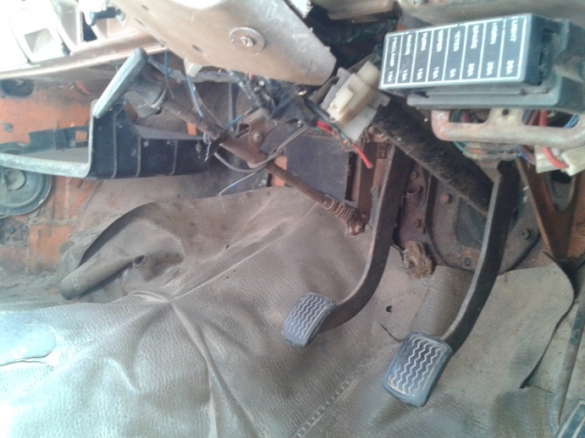 รถกะบะคลาสสิค DATSAN รุ่นช้างเหยียบเครือง1,500 เบนซิล กะบะ 5ข สภาพตามรูป เอกสารทะเบียนครบ รถกะบะคลาสสิค DATSAN รุ่นช้างเหยียบเครือง1,500 เบนซิล กะบะ 5ข สภาพตามรูป เอกสารทะเบียนครบ