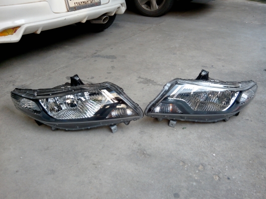 ไฟหน้า New CITY