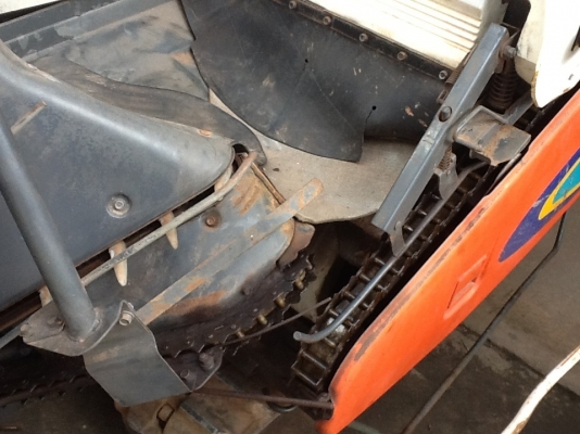 ขายครับรถเกี่ยวKOBOTA  sr j 3 อุ้มข้าวประมาณ5ถุงเก่าเก็บเช็ค0เรียบร้อยรถพร้อมใช้งานเกี่ยวขา้ว 5-6ไร่ต่อวันสบายๆเหมาะกับธุรกิจครอบครัวนำ้หนักไม่มากขนย้ายสดวก