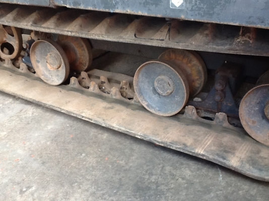 ขายครับรถเกี่ยวKOBOTA  sr j 3 อุ้มข้าวประมาณ5ถุงเก่าเก็บเช็ค0เรียบร้อยรถพร้อมใช้งานเกี่ยวขา้ว 5-6ไร่ต่อวันสบายๆเหมาะกับธุรกิจครอบครัวนำ้หนักไม่มากขนย้ายสดวก