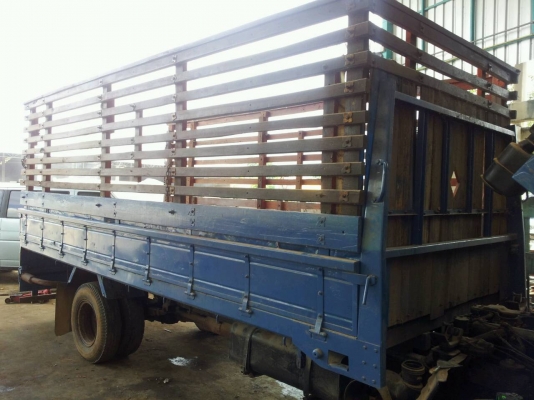 กระบะคาโก้ ยาว5 เมตร คอกสูง ยกลงจาก ISUZU NPR พร้อมใช้ กระบะคาโก้ ยาว5 เมตร คอกสูง ยกลงจาก ISUZU NPR พร้อมใช้