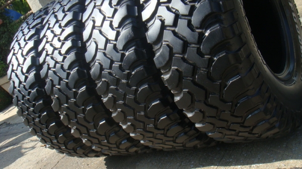 ขายยาง BF Goodrich Mudterrain KM  285 75 r16 พร้อมลุย