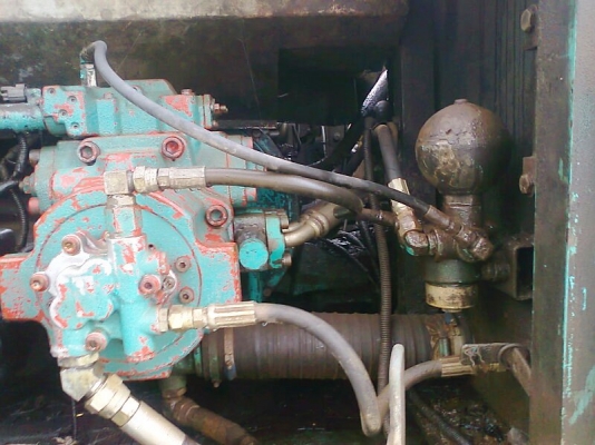 รถแบคโฮ KOBELCO SK 200 M5 SUPPER โซ่ใหม่เอี่ยม ทั้งสองข้าง แรงขุดดี ทำงานไว ประหยัดน้ำมัน มีทะเบียนครบ.