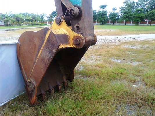 รถแบคโฮ KOBELCO SK 200 M5 SUPPER โซ่ใหม่เอี่ยม ทั้งสองข้าง แรงขุดดี ทำงานไว ประหยัดน้ำมัน มีทะเบียนครบ.