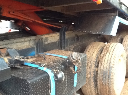 ขายสิบล้อหน้ายาวสองเพลาดั้ม