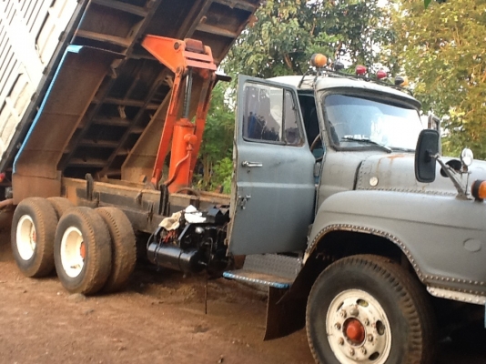 ขายสิบล้อหน้ายาวสองเพลาดั้ม