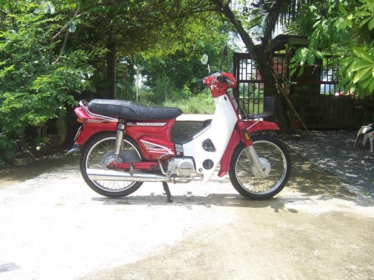 ดรีมคุรุสภาสีแดง สภาพดีมาก สวยๆ เดิมๆ