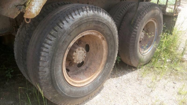 รถอีซูซุ 10 ล้อดั้ม FVM 175 แรงม้า ( ขายตามสภาพ )  สนใจติดต่อ 081 - 6079515