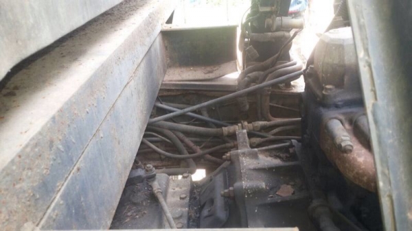 รถฮีโน่ 10 ล้อดั้ม 195 แรงม้า  สนใจติดต่อ 081 - 6079515