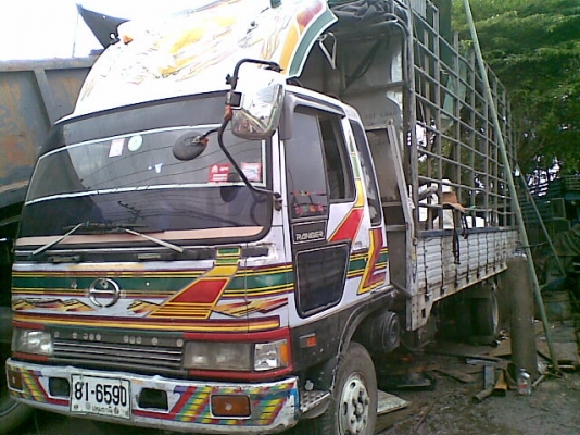 ขาย6ล้อฮีโน่ FD3HLA เครื่องHO7C 185แรงม้า เบรคจิฟฟี่ พวงมาลัยพาวเวอร์ ยาว6เมตร สภาพดีพร้อมใช้