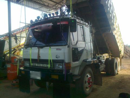ขายรถบรรทุกสิบล้อดั๊มพ์ Mitsubishi turbo ซีเรียล 5,5&times;&times; ด.ท้องเรือยางใหม่รถสวยพร้อมใช้