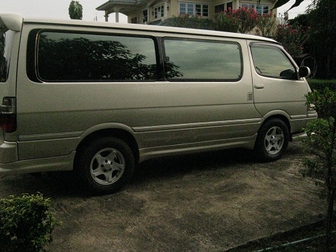 แกรนด์วากอน ปี04 นำเข้าโดย บ.โตโยต้า ท๊อปสุด เอบีเอส ประตูดูด คอยสปริง เบาะหนังแท้ แก๊สถังโดนัทใต้ท้อง ต่อรองได้ครับ