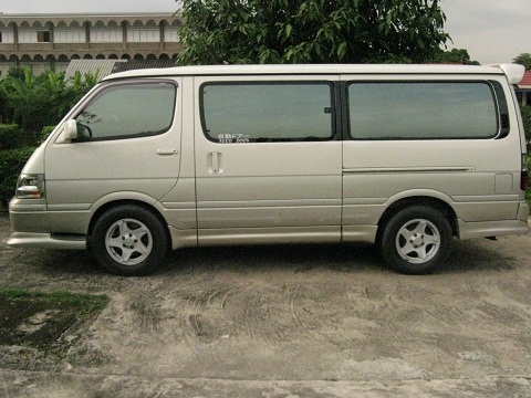 แกรนด์วากอน ปี04 นำเข้าโดย บ.โตโยต้า ท๊อปสุด เอบีเอส ประตูดูด คอยสปริง เบาะหนังแท้ แก๊สถังโดนัทใต้ท้อง ต่อรองได้ครับ