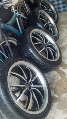 แม็ก 17 กว้าง 7 ออฟ 45 ขนาด 4 รู 100 พร้อมยาง 7500