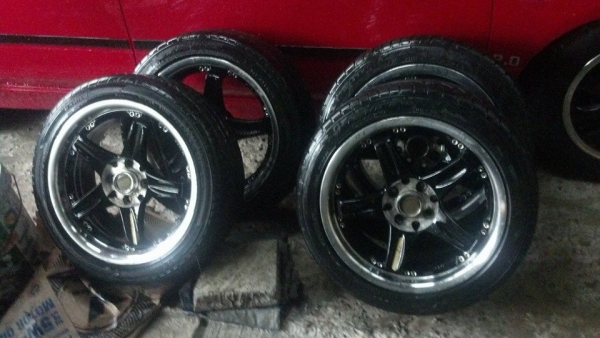 แม็ก 16 พร้อมยาง 205-45-16 ขนาด 4 รู 100/114 ราคา 5500