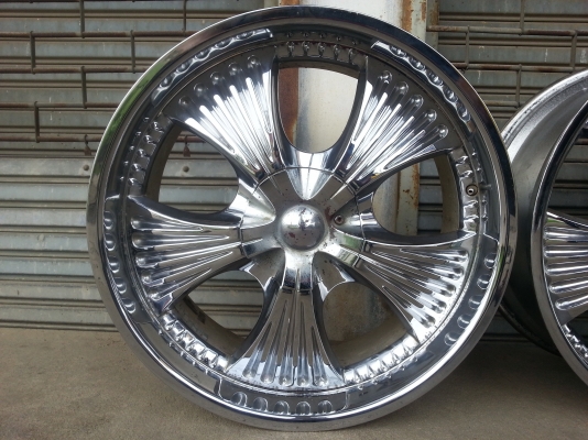 lenso project e ขอบ 15 4/100 ของใหม่ พร้อมยางใหม่ 195/55/15 ปี13