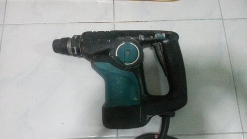 สว่านโรตารี่ 3 ระบบ makita รุ่น HR 2810