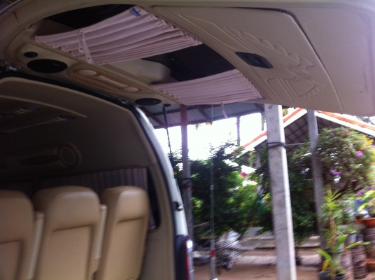 ขายคอมมูเตอร์ รถสดมาก สภาพป้ายแดง. ไมล์แท้ 10380 กม. ขายคอมมูเตอร์ รถสดมาก สภาพป้ายแดง. ไมล์แท้ 10380 กม.