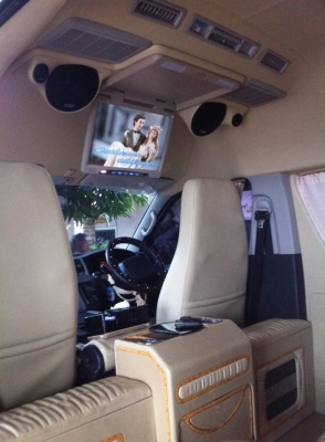 ขายคอมมูเตอร์ รถสดมาก สภาพป้ายแดง. ไมล์แท้ 10380 กม. ขายคอมมูเตอร์ รถสดมาก สภาพป้ายแดง. ไมล์แท้ 10380 กม.