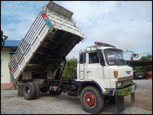 ขายด่วน รถบรรทุก 6 ล้อ HINO  ดั้มเกษตร รถสวย พร้อมใช้งาน ราคาสุดคุ้ม