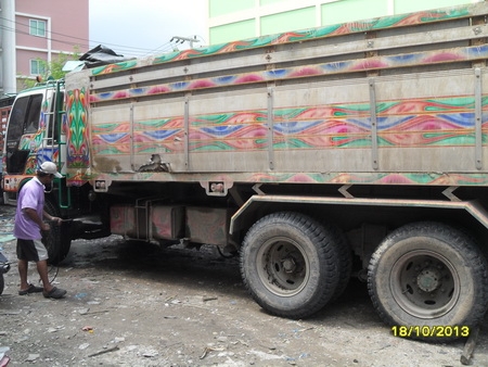 ขายดาวน์hino fm 3m 200000โทร 086 0663880