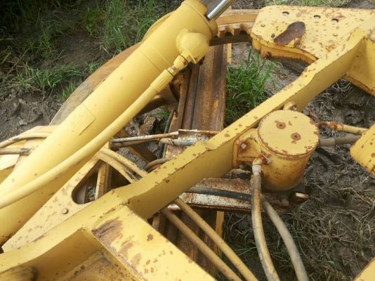 รถเกรดเดอร์ 140 g ติดต่อ คุณ จีระเดช 081-7976510