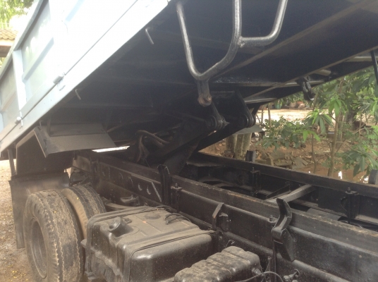 ISUZU 6 ล้อ ดัมพ์ รุ่น JCM (ไอ้โบ้) ปี 2538 ยาว 825 ขอบ 16 นิ้ว เครื่อง 6BD = 160 แรง ซัซซี่ SDR320 เดิมสุด ๆ ขับดีมาก ขาย 600,000