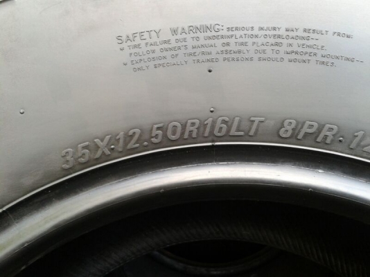 ขาย MUD MAXXIS 35 X 12.5 R16 ปี11