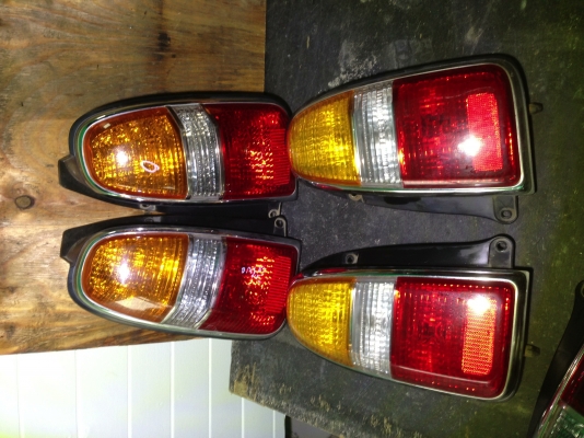 ขายไฟท้าย DAIHATSU GINO