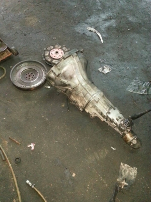 ขายด่วนคัฟ. เกียร์มิตซูสตาด้า 2800. พร้อมไฟวิน คลัชทองแดง หวี2ชั้น สภาพกริ๊ฟๆเกียร์เรียงคัฟ ใส่ในโชกุล  สภาพดีมาก  ไม่มีดังเหลือหอน.