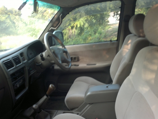 TOYOTA Sport Rider D4D 2.5 MT 4X4 ปี 2004