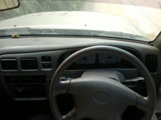 TOYOTA Sport Rider D4D 2.5 MT 4X4 ปี 2004