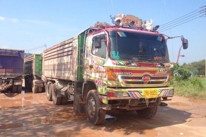 ขาย ฮีโน๋ ปี50  โทร081-9446329 เสี๋ยต่าย รถบ้าน จิราพร