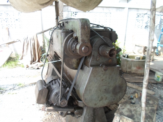 เครื่องกลึง 7 ฟุต อังกฤษ 2 เพลา เกียร์บล็อก รูเพลา 2.5 นิ้ว 80,000