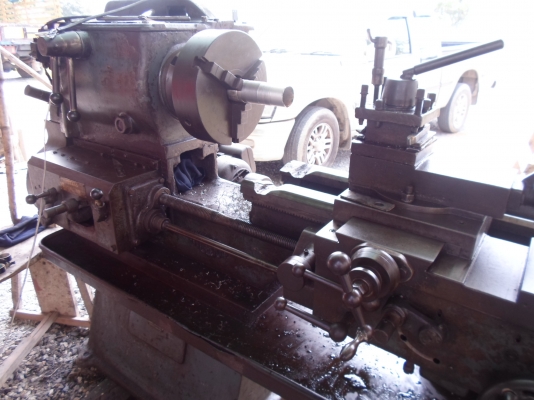 เครื่องกลึง 7 ฟุต อังกฤษ 2 เพลา เกียร์บล็อก รูเพลา 2.5 นิ้ว 80,000