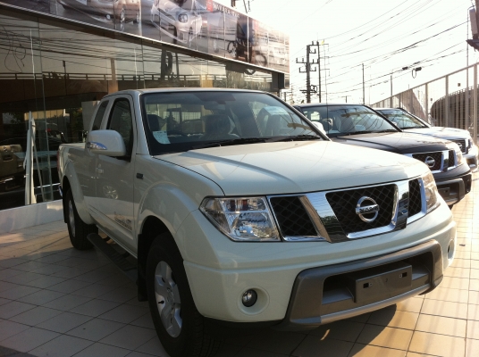 NISSAN NAVARA นาวาร่าใหม่ ดาวน์เริ่มต้นเพียง 0\% เพียงเท่านั้น!!!!! + ฟรี Accessories อุปกรณ์ตกแต่งรอบคัน +++++ NAVARA K/C,D/C GR&amp;SV ใหม่ แรงจัด ประหยัดจริง เครื่องยนต์ 2,500 cc 144 แรงม้าแรงบิด 356 นิวตัน-เมตร 6 Speeds และใหม่ล่าสุดกับ NISSAN NAVARA G