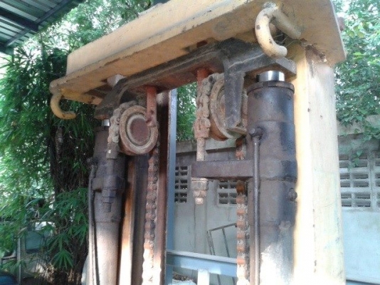 โฟคลิฟ 2 ตัน เครื่อง นิสสัน big m เครื่องติดดี พวงมาลัยพาวเวอร์