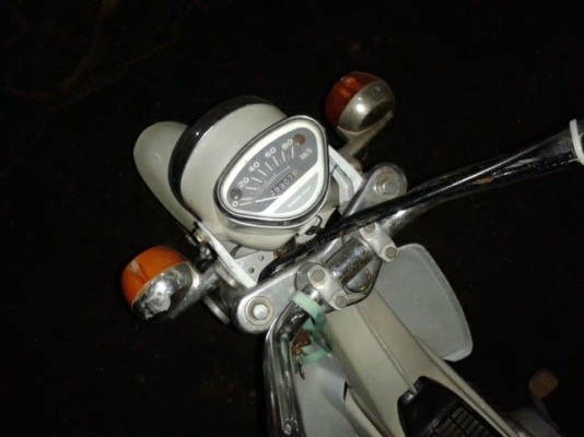 ชาลี บังโคลเหล็ก สไต ยุ่น ชาลี บังโคลเหล็ก สไต ยุ่น