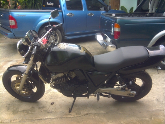 ขายcb400 สวยๆ แรง ไม่มีปัญหา เอกสาร inv. ถูกๆ