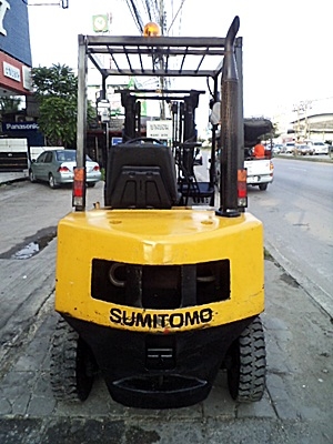 ขายรถยกSUMITOMO 2 ตัน (รุ่นใหม่ )  เครื่องเบนซิน  แผงงาสไลด์ข้าง กระบอกคู่   เสาสูง 3 เมตร  พวงมาลัยเพาเว่อร์  สีเดิมจากนอก นำเข้าจากญี่ปุ่น ใช้งานได้ทันที